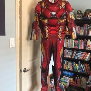 Iron Man Civil War costume
